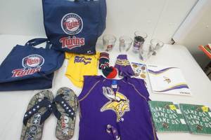 MN VIKINGS AND MN TWINS