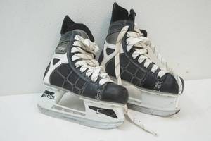 Youth Ice Skates