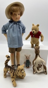 lot 6 image: R. John Wright Pocket Series Christopher Robin, Pooh, Tigger, Piglet and Roo