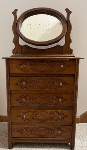 lot 13 image: Vintage Antique Childs Wooden Doll Dresser