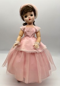 lot 22 image: Vintage Madame Alexander Cissy Doll 1950s - Pink Dress