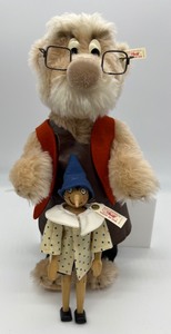 lot 33 image: Steiff Mohair Walt Disney Geppetto & Pinocchio #651311