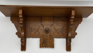 lot 49 image: Vintage Antique Eastlake Wooden Shelf