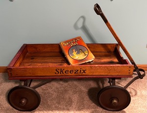 lot 76 image: Vintage Antique Skeezix Wood Wagon and Book