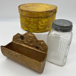 lot 110 image: Vintage Antique Fairmount Jar, Yellow Shaker Pantry Box & Tin Combcase