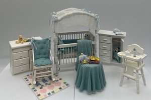 lot 146 image: Miniature Dollhouse Furniture - Nursery White with Blue