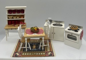 lot 147 image: Miniature Dollhouse Furniture - Farmhouse Kitchen