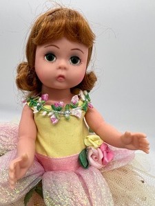 lot 180 image: Vintage Madame Alexander Doll 8 - Rose Fairy 22640
