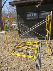 lot 26 image: 2 Section Lot of Scaffolding with Braces and 4 Piece set of Caster Wheels
