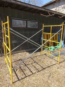 lot 29 image: 1 Section Lot of Scaffolding