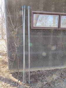 lot 41 image: 2 Piece Lot of Scaffolding Braces