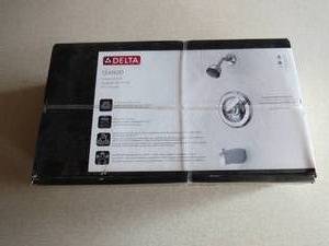lot 68 image: New - Delta Retail Core Monitor 13 Series Tub & Shower in Chrome 134900