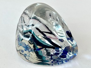 lot 14 image: Artisan Paperweight by Craig Campbell
