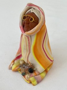 lot 18 image: Whaka Hey Silent Witness Figurine