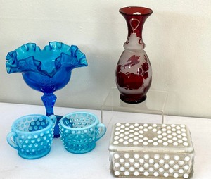 lot 96 image: Vintage Moonstone Opalescent Hobnail Cigarette Box, Fenton Empress Colonial Blue Candy Dish & More