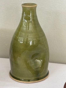 lot 99 image: Collection of Artisan Pottery Pieces
