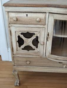 lot 24 image: Vintage Painted Curved Glass Buffet