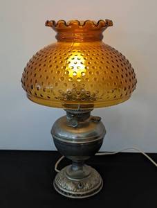 lot 54 image: Vintage Amber Hobnail Hurricane Lamp