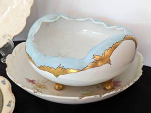 lot 71 image: Assorted Vintage Painted Dishes