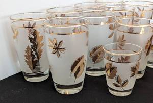 lot 72 image: Libbey Gold Leaf Tumblers