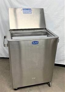 lot 8 image: MSRP $3200&nbspChattanooga Hydrocollator ColPaC C-5 Mobile Cold Packs Chilling Unit - Excellent Working Condition
