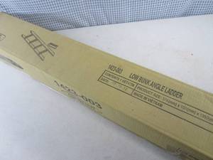 lot 230 image: (RM1) Maxtrix Low Bunk Angle Ladder...