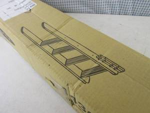 lot 234 image: (RM2) Maxtrix Straight Ladder For M...