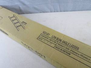 lot 235 image: (RM2) Maxtrix Low Bunk Angle Ladder...