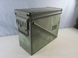 lot 250 image: (G-1) Large Metal Ammo Box 18 x 14...
