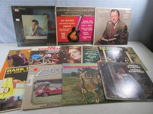 lot 262 image: (F-2) Assorted Vintage Country Reco...