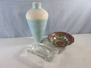 lot 294 image: (F-0) Large Vase 13 34 Tall - Goo...