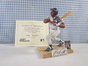 lot 313 image: (CNTR) Kirby Puckett Ceramic Collec...