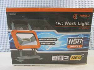lot 22 image: (CSB) LED Portable Work Light ...