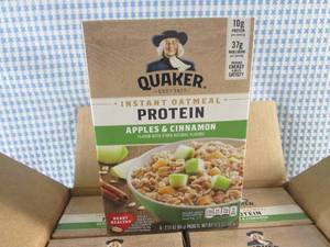 lot 47 image: (C-1) Case 6 Boxes Quaker Apples & ...