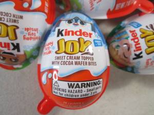 lot 77 image: (B-3) 12 Kinder Joy Best by May 202...