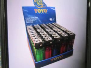 lot 117 image: (EC1) 50 Disposable Lighters in Ret...