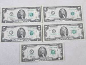 lot 134 image: (CNTR) 5 - $2 Bills in Sequential O...