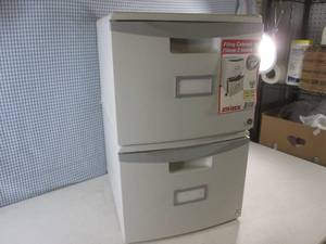 lot 155 image: (EW7) Storex 2-Drawer Rolling Filin...