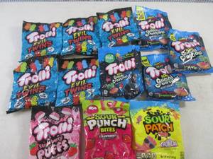 lot 173 image: (B-1) 12 Bags Assorted Candy Dates ...