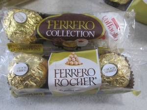 lot 177 image: (B-3) 20 3pc Fererro Candy Past Dat...