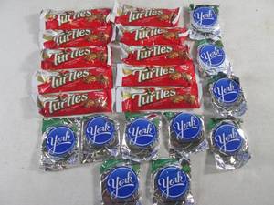 lot 182 image: (B-3) 10 each Turtles Original Peca...