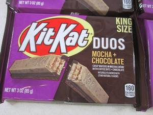 lot 195 image: (C-3) 12 King Size Kit Kat Duos Moc...