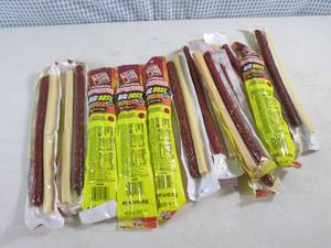 lot 196 image: (B-1) 12 Slim Jim Big Boss Pepperon...