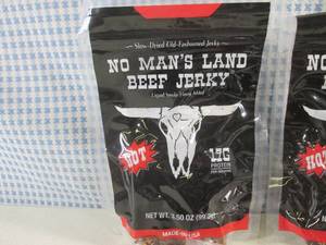lot 202 image: (B-1) 5 Bags No Mans Land Beef Jer...