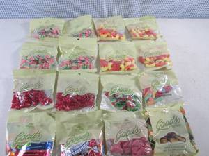 lot 203 image: (B-1) 16 Bags Assorted Candy Most I...