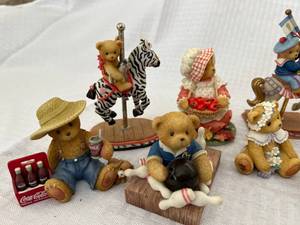 17 Cherished Teddies Lot
