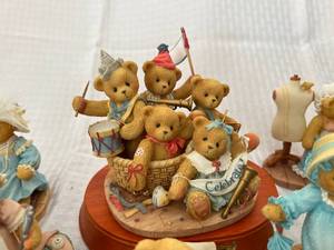 15 Cherished Teddies