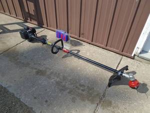 Craftsman 2 cycle weed trimmer. Like new. Tested & works. As shown.