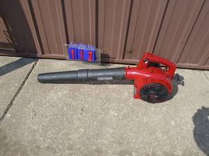 Craftsman 2 cycle blower. Tested & runs but seems to flood at first then runs fine. As shown.