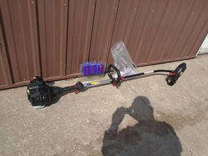 Craftsman 2 cycle edger. Like new. Tested & works. As shown.